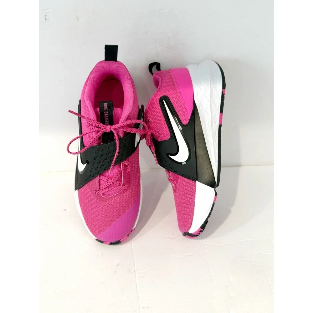 Nike Team Hustle Girls 5.5y Kids' Basketball Shoes NWT pink Black School Preppy